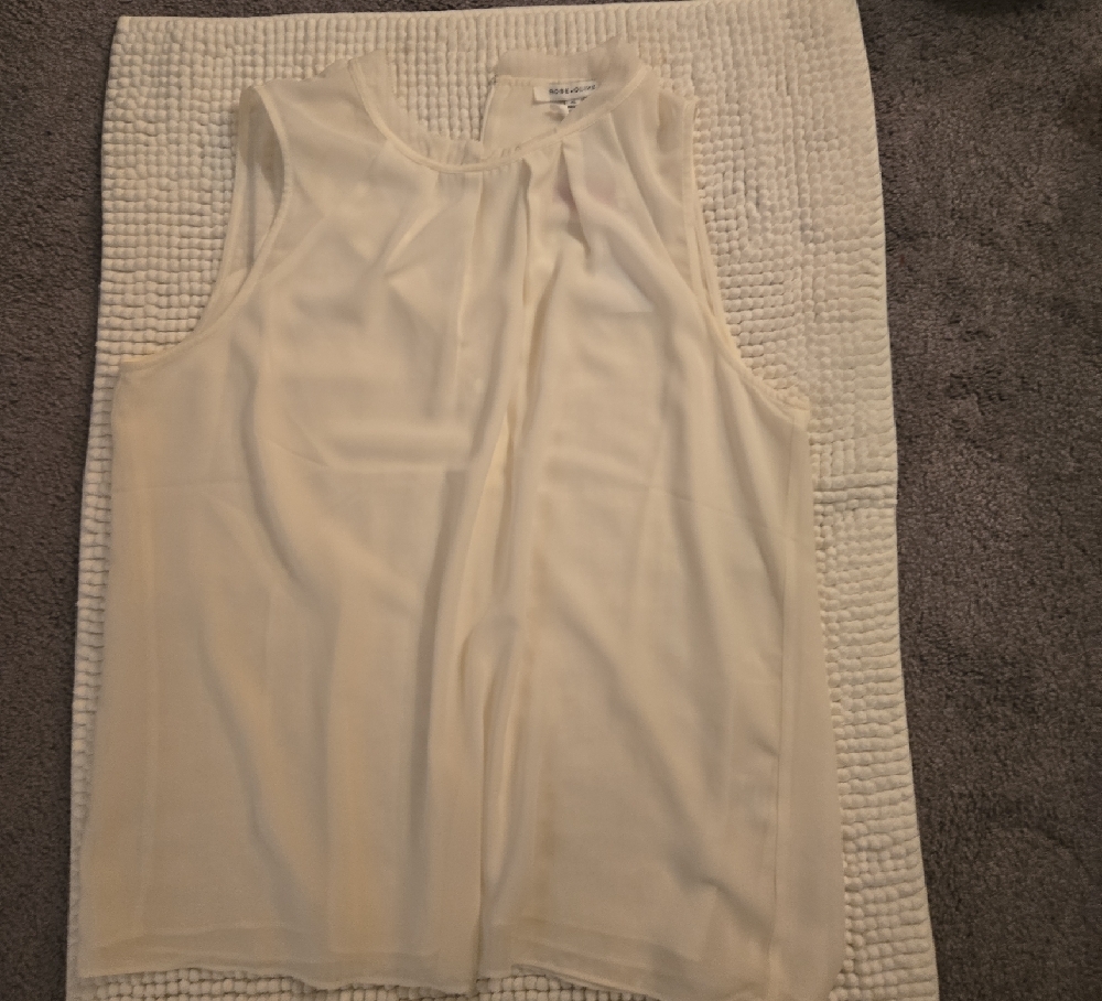 Rose & Olive Chic Ivory Top